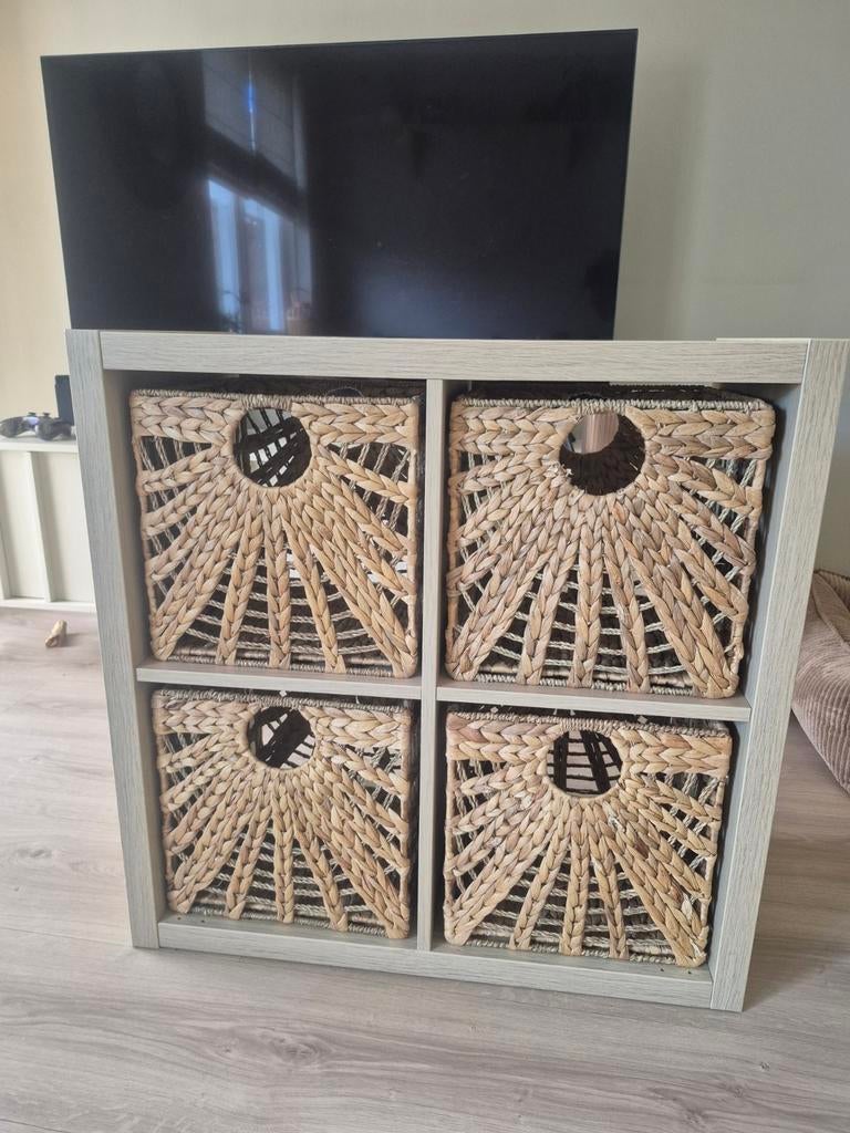 Ikea Kallax kast met 4 rieten manden, Huis en Inrichting, Ophalen, Gebruikt