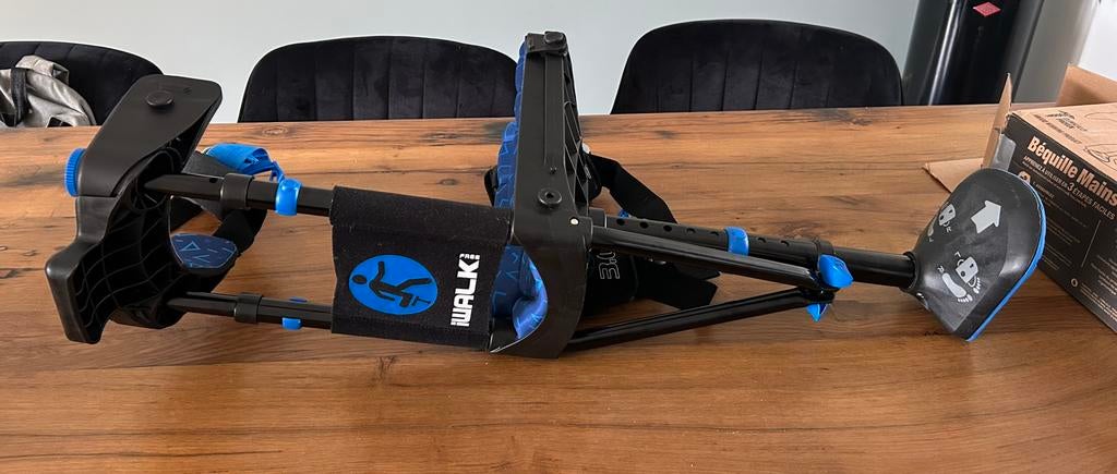 I walk knie kruk, Diversen, Loopkrukken, Ophalen of Verzenden, Zo goed als nieuw