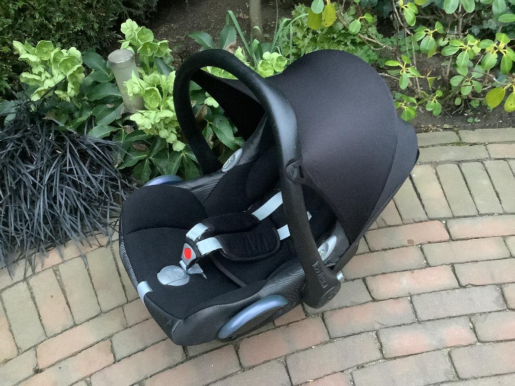 MAXI COSI, Kinderen en Baby's, Autostoeltjes, Zo goed als nieuw, Maxi-Cosi, 0 t/m 13 kg, Autogordel, Ophalen