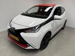 Toyota Aygo 1.0 VVT-i x-play Camera Navigatie Incl BTW NAP, Auto's, Toyota, Voorwielaandrijving, Stof, Gebruikt, Met garantie (alle)