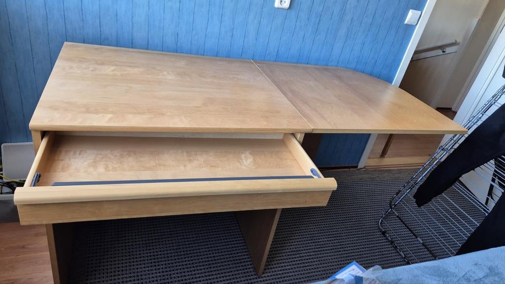 Bureau beuken fineer, uitklapbaar met grote lade, Ophalen, Gebruikt