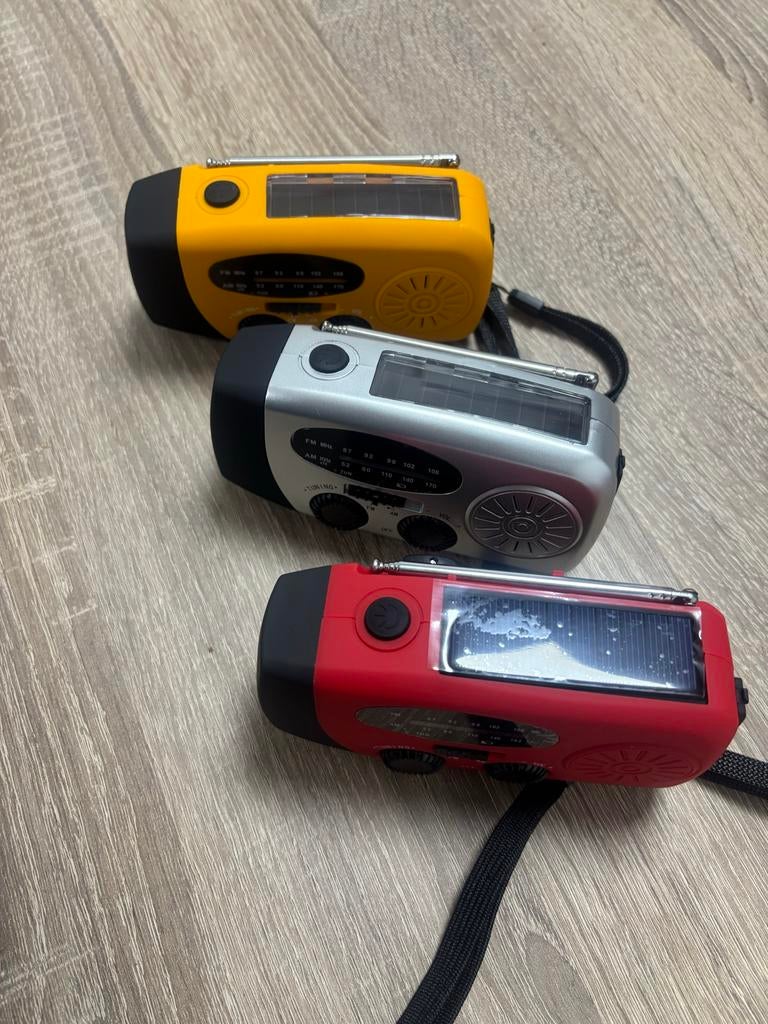Noodradio met zonne-energie en handslinger, Ophalen of Verzenden, Nieuw