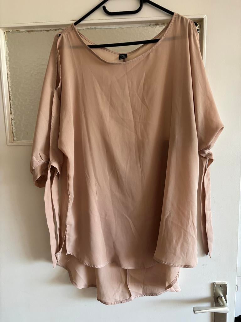 Dames shirt, Kleding | Dames, T-shirts, Ophalen of Verzenden, Zo goed als nieuw, Beige, Korte mouw