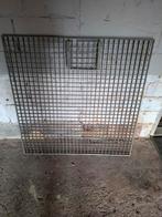 Metalen rooster, Ophalen, Zo goed als nieuw, IJzer