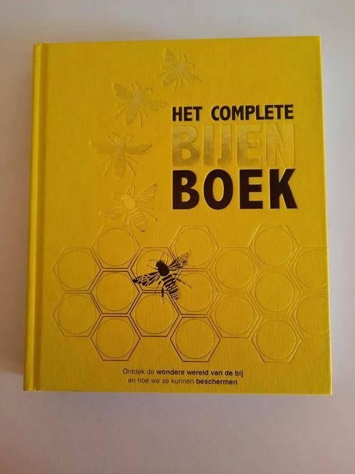 Het complete bijenboek . Fergus Chadwick, Boeken, Ophalen of Verzenden, Zo goed als nieuw, Overige onderwerpen, Fergus Chadwick