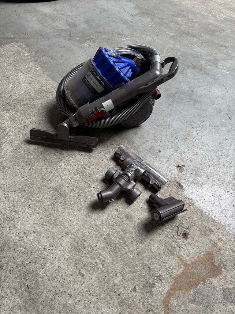 Dyson DC32 Animalpro stofzuiger, Ophalen, Gebruikt, Reservoir, Stofzuiger