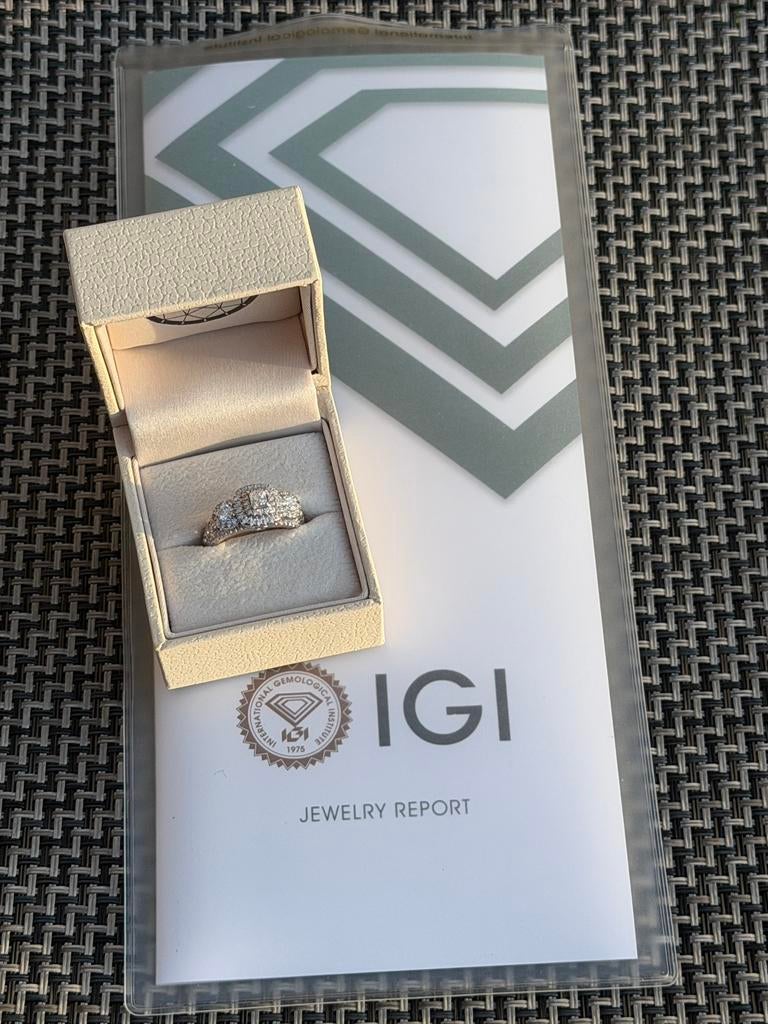 Gouden ring met 111 natuurlijke diamanten en certificaat!, Sieraden, Tassen en Uiterlijk, Ringen, Nieuw, Ophalen of Verzenden