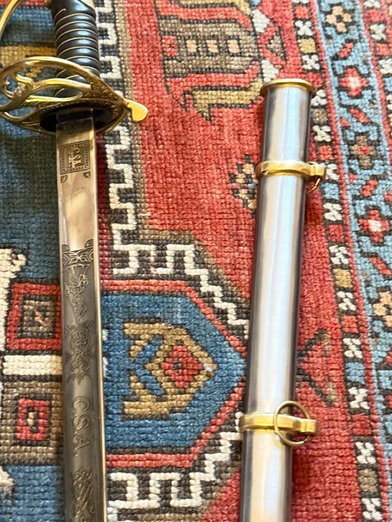 Decoratieve sabel met schede, Ophalen of Verzenden, Landmacht, Nederland, Zwaard of Sabel