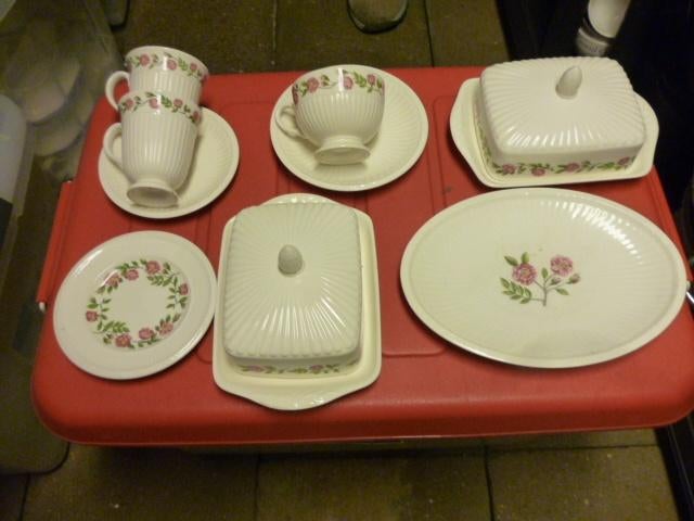 Wedgwood Rosalind van alles wat, Huis en Inrichting, Keuken | Servies, Overige typen, Ophalen of Verzenden, Zo goed als nieuw