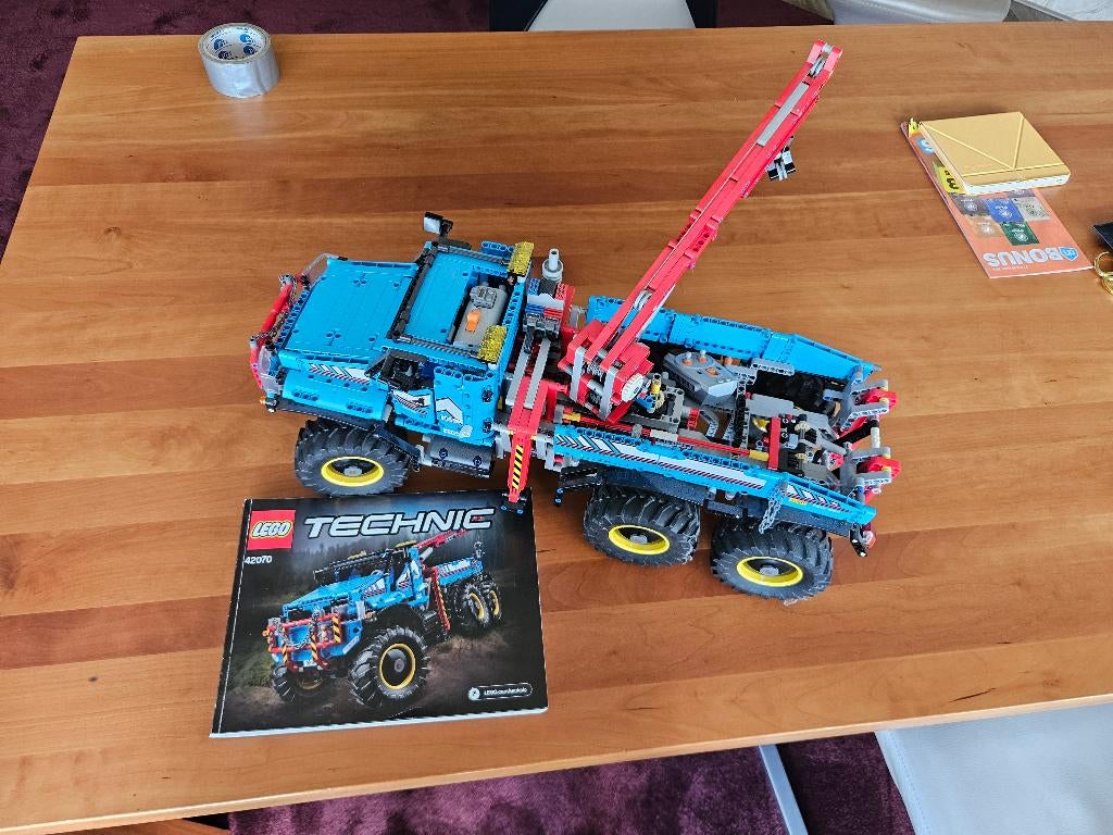 LEGO Technic 6x6 Allterrain-sleepwagen - 42070, Kinderen en Baby's, Speelgoed | Duplo en Lego, Ophalen of Verzenden, Zo goed als nieuw