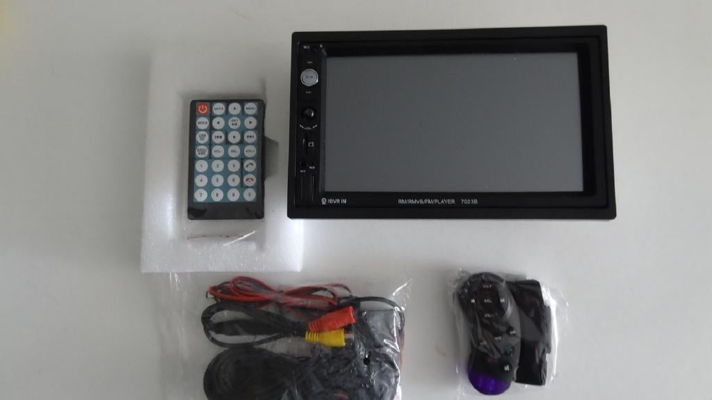 7 inch auto radio 2 din model 7023b, Ophalen of Verzenden, Zo goed als nieuw