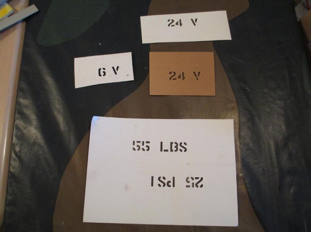 Sjablonen tbv legervoertuigen oa nekaf, YA 126, ya 328 etc.., Verzamelen, Militaria | Algemeen, Ophalen of Verzenden, Landmacht