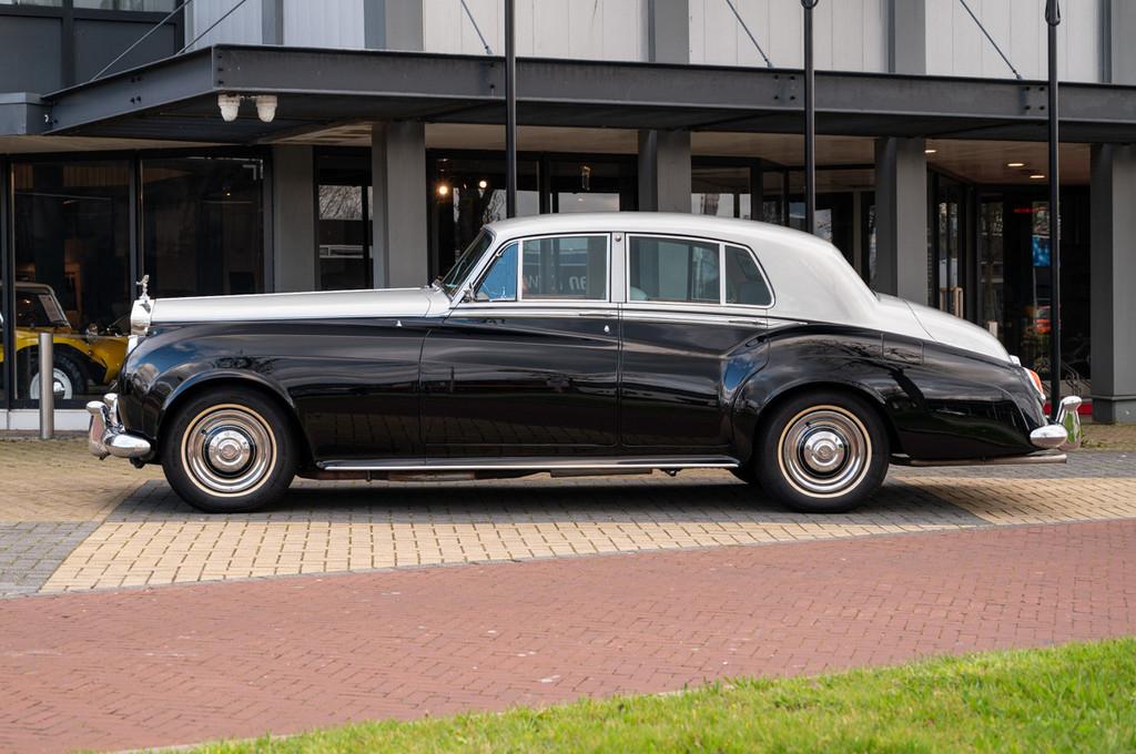 Rolls-Royce Silver Cloud II (bj 1962, automaat), Auto's, Automaat, 6230 cc, Bedrijf, Grijs