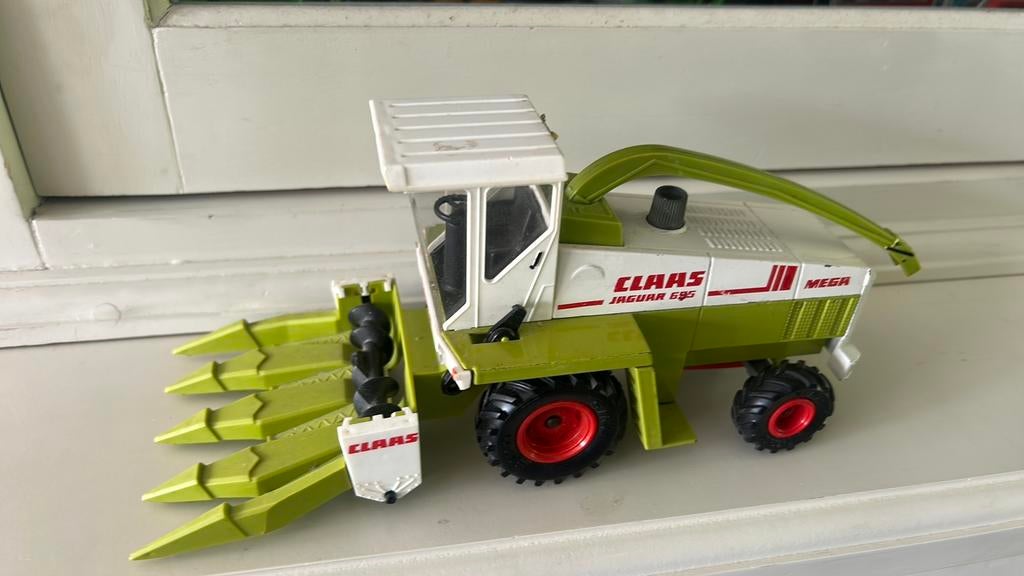 Siku Claas jaquar 695 maishakselaar, Hobby en Vrije tijd, Ophalen of Verzenden, Zo goed als nieuw, Tractor of Landbouw, SIKU