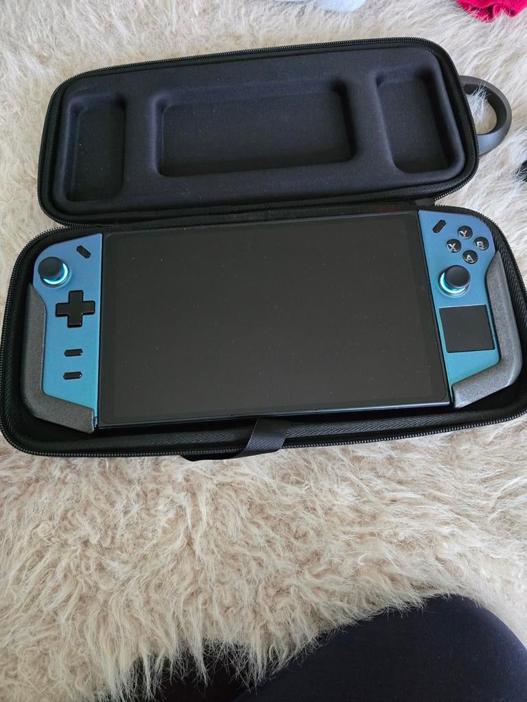 Lenovo Legion Go Z1 Extreme met 1TB SSD en 2TB Micro SD, Spelcomputers en Games, Spelcomputers | Overige, Ophalen of Verzenden