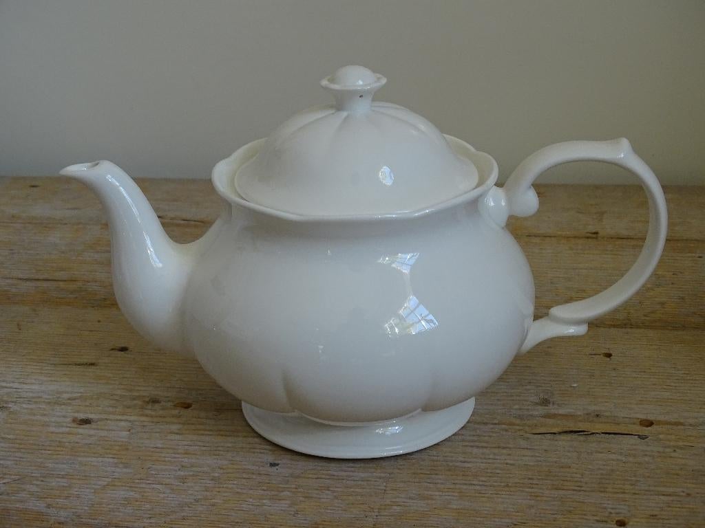 Servies, Engels, Royal Canterbury, roomwit, z.g.a.n., Ophalen of Verzenden