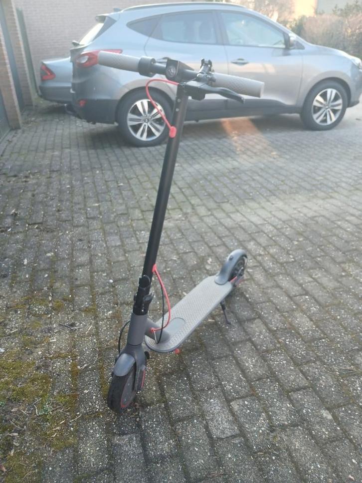 Elektrische step zonder lader, Fietsen en Brommers, Steps, Gebruikt, Elektrische step (E-scooter), Ophalen