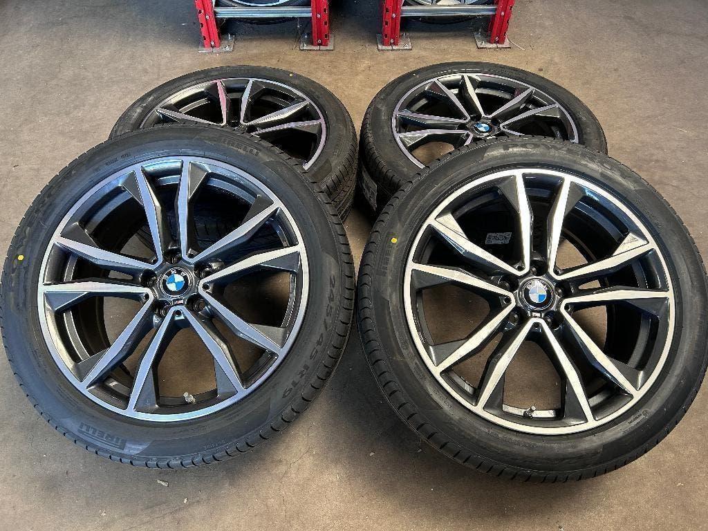 19 inch originele M velgen + zomerbanden BMW X1 X2 IX1 IX2, Auto-onderdelen, Banden en Velgen, Banden en Velgen, Zomerbanden, 19 inch
