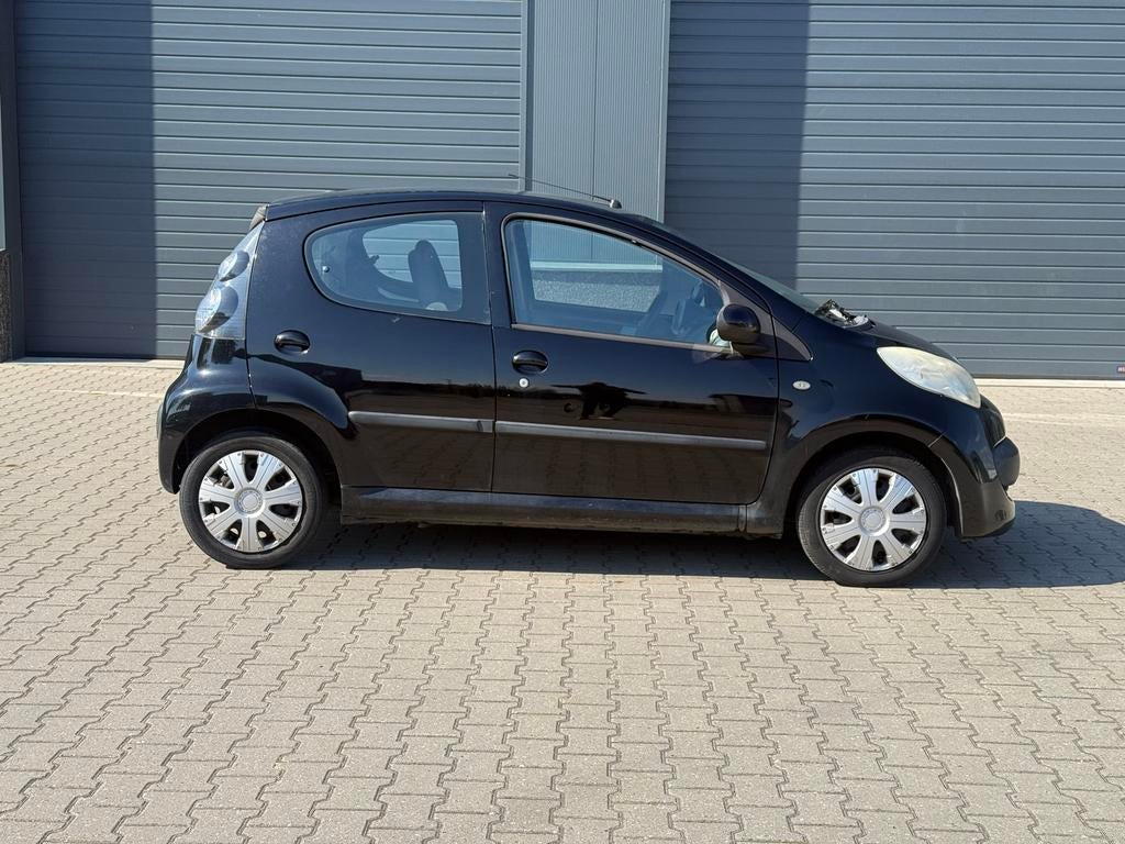 Citroën C1 1.0 5-DRS 2006 Zwart Airco, Auto's, Voorwielaandrijving, 4 stoelen, C1, Handgeschakeld
