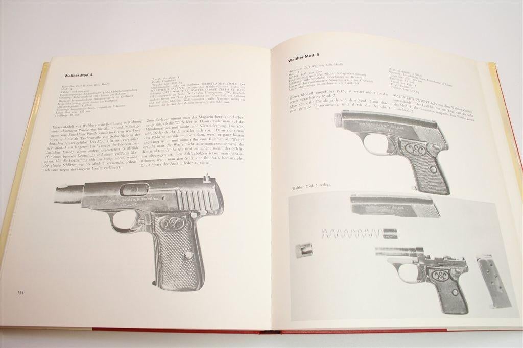 Vintage Duitse Pistolen & Revolvers [1871-1945] — Naslagwerk, Ophalen of Verzenden, Tweede Wereldoorlog, Gelezen, Overige onderwerpen