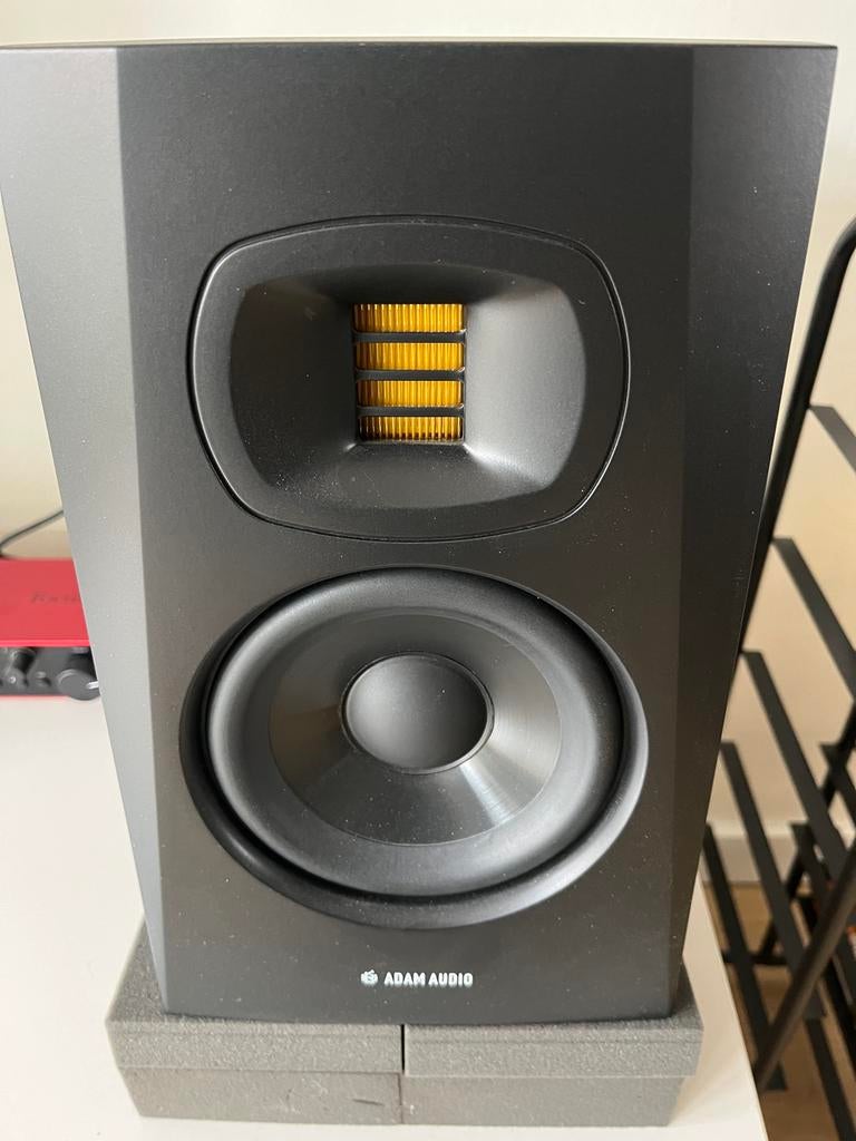 Adam Audio T5V Studio Monitoren (Paar), Audio, Tv en Foto, Luidsprekers, Zo goed als nieuw, 60 tot 120 watt, Front, Rear of Stereo speakers