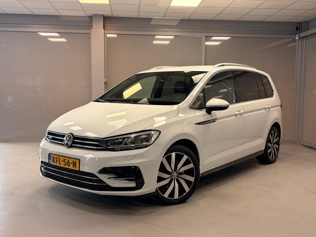 Volkswagen TOURAN 1.5 TSI Highline 7p | LEER | LED | 2 x R-L, 4 cilinders, 150 pk, 7 stoelen, Wit