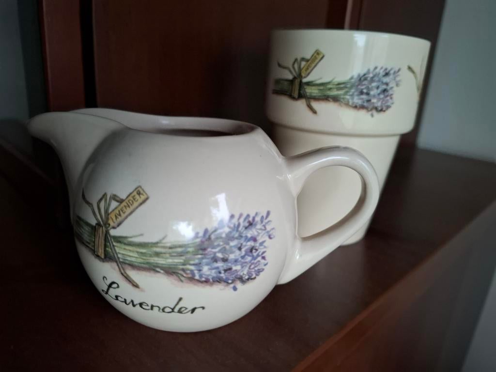 Lavender servies dienblad kopjes borden World of Jet, Ophalen of Verzenden
