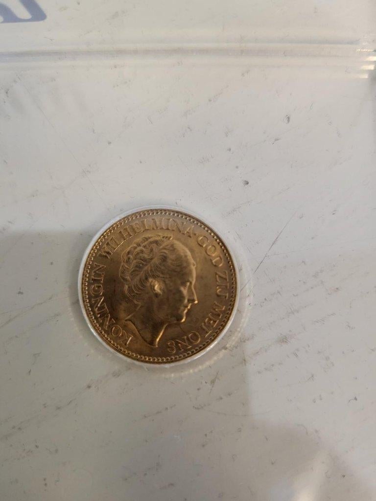 Nederland 10 Gulden 1932 Wilhelmina in plastic standaard, Postzegels en Munten, Ophalen of Verzenden, Goud