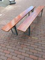 Twee inklapbare bierbanken, Ophalen, Gebruikt, Bruin, Hout