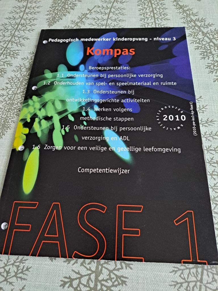 Nieuwe Pedagogisch medewerker kinderopvang-niveau 3 fase 1, Ophalen of Verzenden, Nieuw