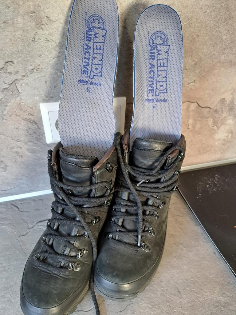 Meindl m2 bergschoenen / wandelschoenen, Ophalen, Zo goed als nieuw, Schoenen