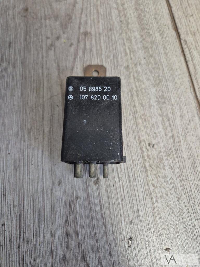 Mercedes  W123 W126 W107  relais achterruit verwarming €30, Gebruikt, -, Ophalen of Verzenden, -