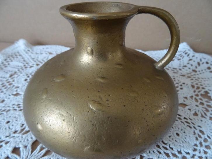 Curiosa vintage vaas vintage messing platte design vaas 9cm, Antiek en Kunst, Curiosa en Brocante, Ophalen of Verzenden