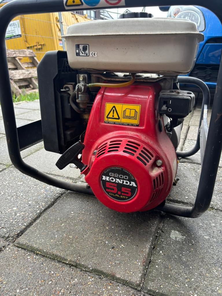 Honda generator 2500 benzine, Ophalen of Verzenden, Zo goed als nieuw