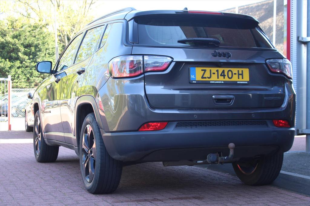 JEEP Compass 1.4 MultiAir *Night Eagle* | Trekhaak | Carplay, Auto's, Jeep, 450 kg, Gebruikt, 4 cilinders, Leder en Stof