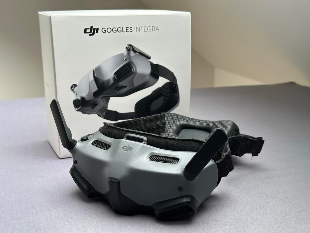 DJI FPV Goggles Integra - Zo goed als nieuw, Hobby en Vrije tijd, Modelbouw | Radiografisch | Helikopters en Quadcopters, Ophalen of Verzenden