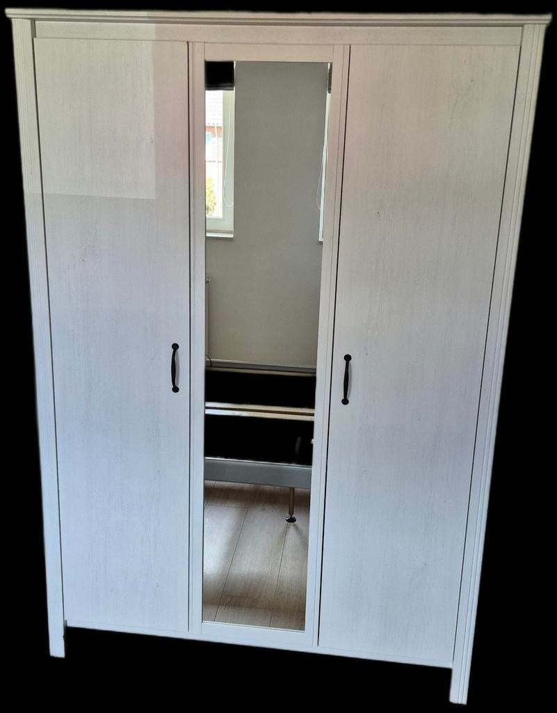 Gratis IKEA SONGESAND kledingkast wit met spiegeldeur, Ophalen, Gebruikt, 100 tot 150 cm, Met deur(en)
