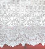 2 Stuks mooie keukenvitrage van 150 cm hoog en elk 130 cm br, 100 tot 150 cm, Ophalen of Verzenden, Zo goed als nieuw, 100 tot 150 cm