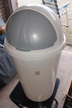 Afvalbak met deksel, Ophalen, Gebruikt