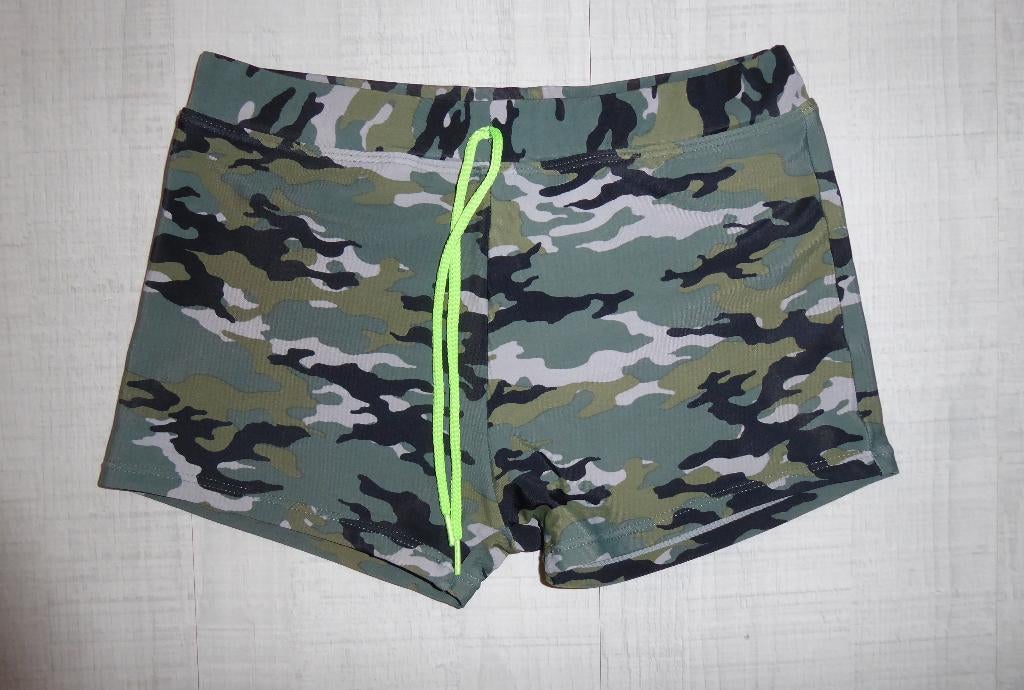 Zwembroek / zwemshort camouflage jongen maat 140, Kinderen en Baby's, Kinderkleding | Maat 140, Sport- of Zwemkleding, Ophalen of Verzenden
