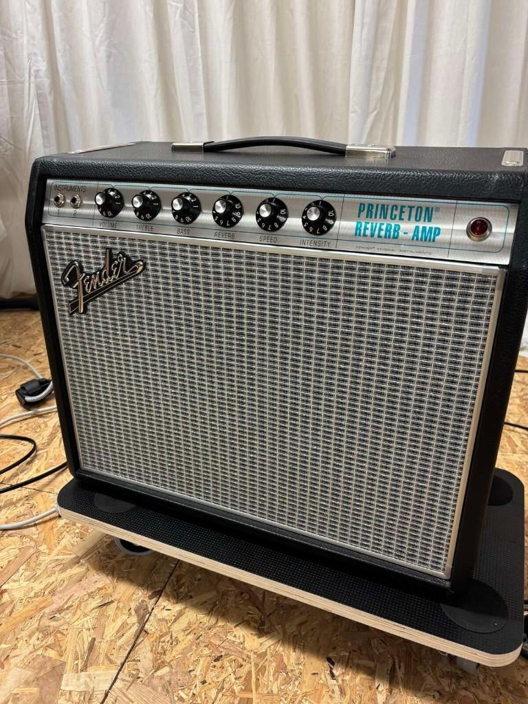 Fender '68 Custom Princeton Reverb, Muziek en Instrumenten, Versterkers | Bas en Gitaar, Ophalen, Gebruikt, Minder dan 50 watt