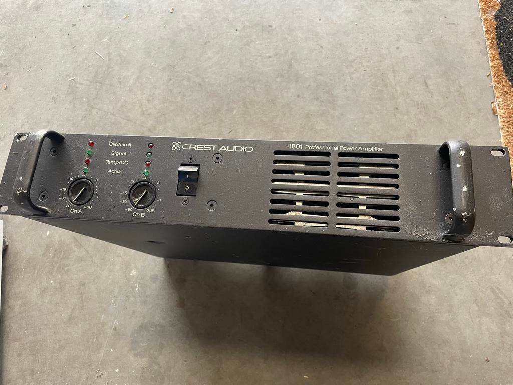 Crest Audio 4801 Professionele Eindversterker, Overige merken, Gebruikt, Ophalen of Verzenden, 120 watt of meer