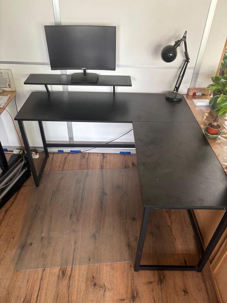 Bureau, Ophalen, Zo goed als nieuw