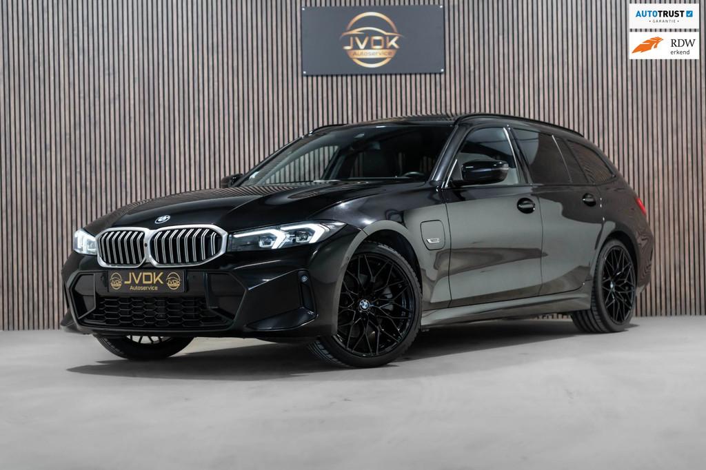 BMW 3-serie Touring 320e M Sport PANO LED, Auto's, 1998 cc, Gebruikt, 4 cilinders, Hybride Elektrisch/Benzine