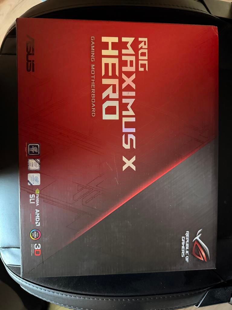 ASUS ROG Maximus X Hero Moederbord (LGA1151, Z370), Ophalen of Verzenden, Gebruikt, Intel, DDR4