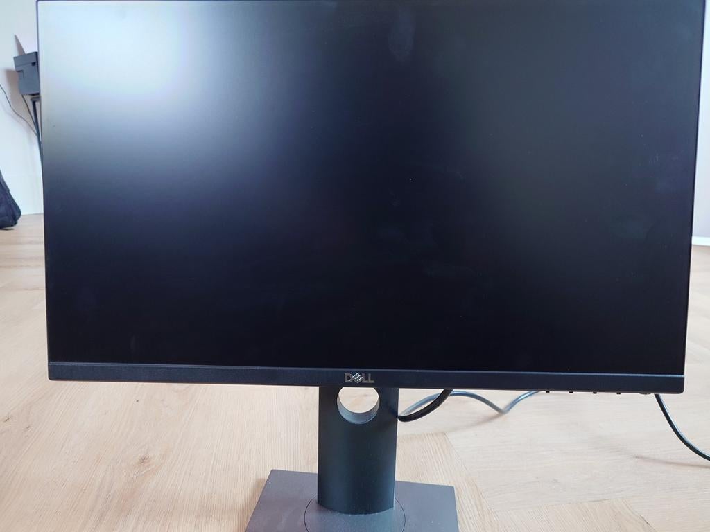 Monitor Dell inclusief standaard - model: P2219H - 21.5", Full HD, Ophalen of Verzenden, Zo goed als nieuw, HDMI