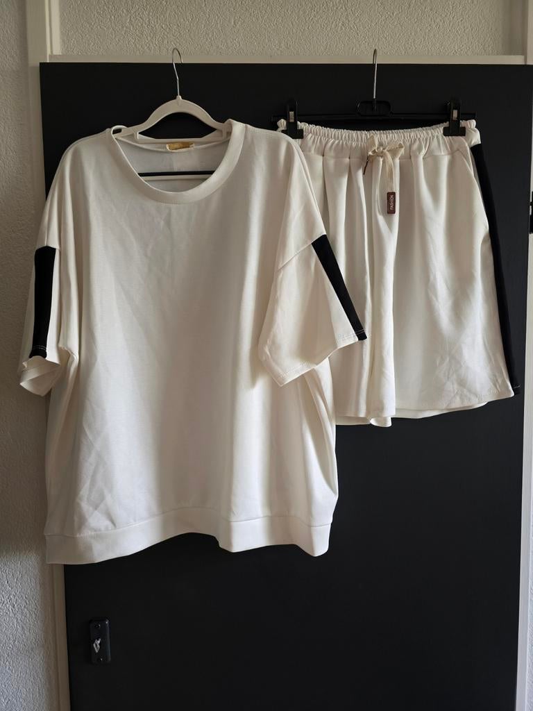 Nieuw 2delig set wit zwart 40 42 44, Kleding | Dames, Huispakken, Ophalen of Verzenden, Nieuw, Maat 42/44 (L), Wit