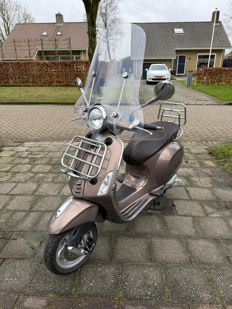 Vespa Primavera Touring, Fietsen en Brommers, Brommers | Vespa, Gebruikt, Overige modellen, Maximaal 45 km/u, Ophalen