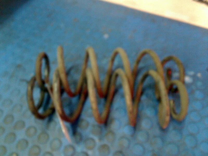 Schroefveer Set Achter Opel Agila (B) (2008-04/2012-10), Gebruikt, Bahnhofsplatz, Rüsselsheim am Main 65423, , Duitsland, Opel