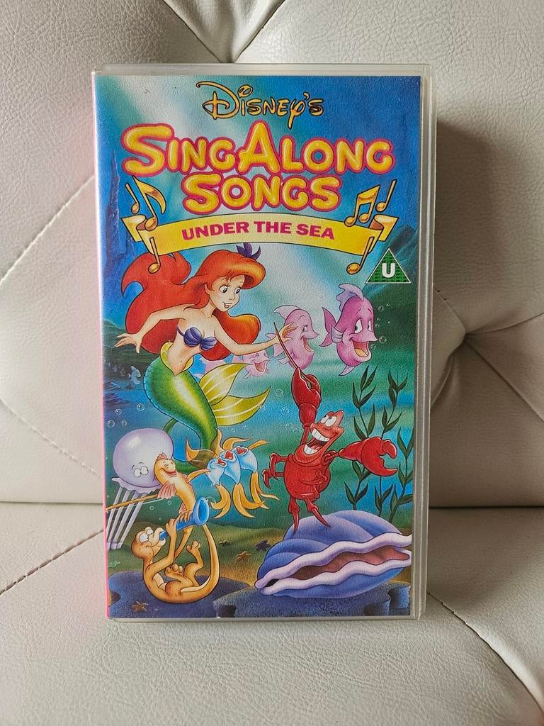 VHS Disney's Sing Along Songs Under The Sea, Cd's en Dvd's, VHS | Kinderen en Jeugd, Gebruikt, Tekenfilm, Alle leeftijden, Ophalen of Verzenden